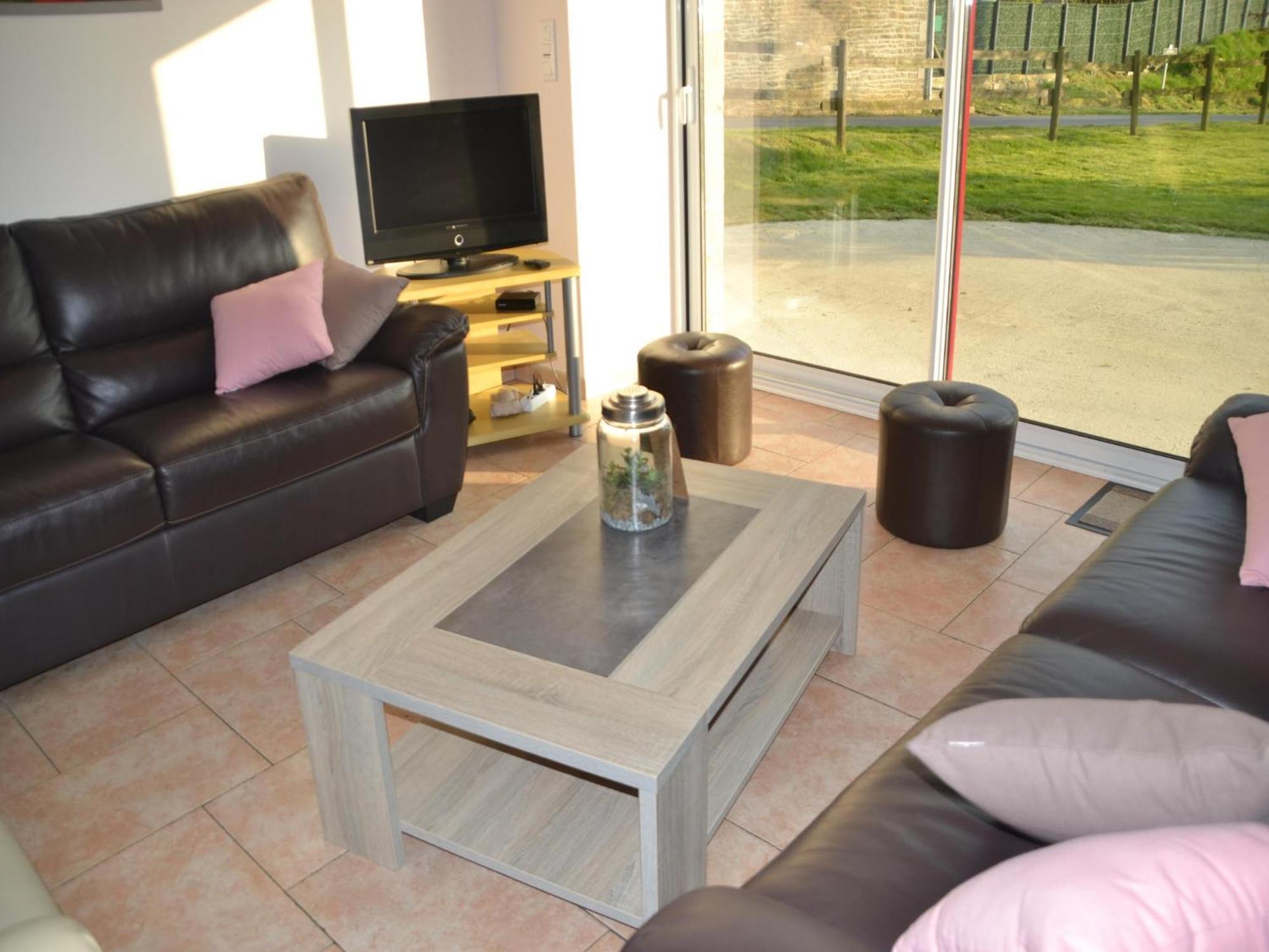 Modern Cottage In Normandy With Large Garden Isigny-le-Buat Buitenkant foto